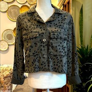 NWOT Cloth & Stone cropped jacket S
